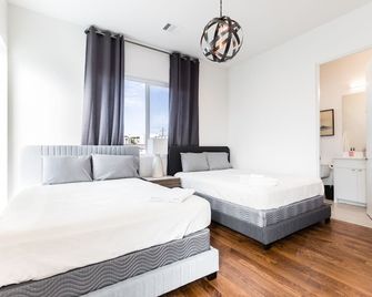Spacious Brand New Connected Double Townhomes - Six Bedroom Villa, Sleeps 16 - 達拉斯 - 臥室
