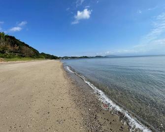 20 steps to the sandy beach Beachfront guesthouse / Amakusa Kumamoto - Amakusa - Beach