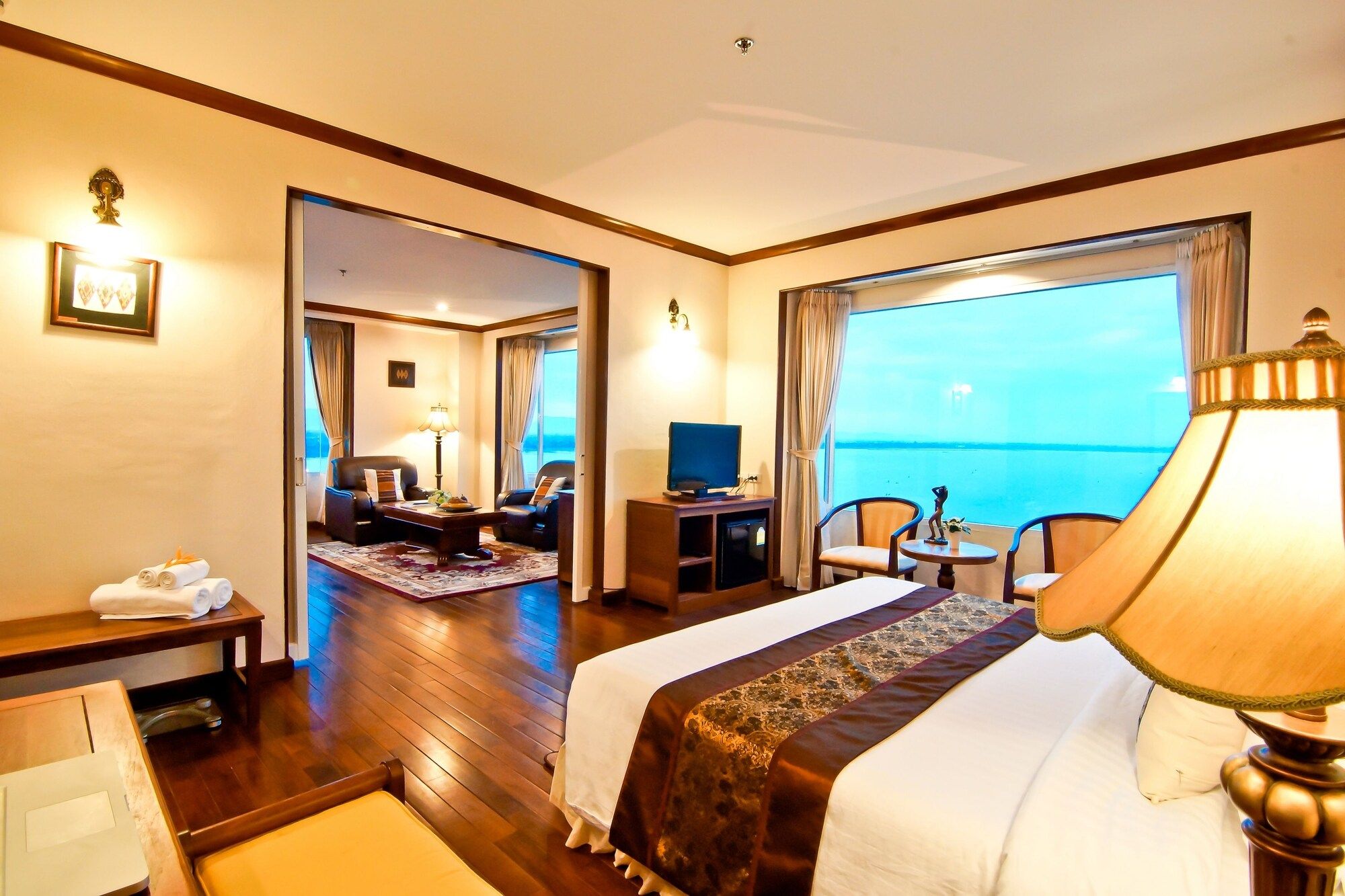 Champasak Grand Hotel