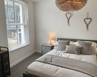 Charming Apartment Ilfracombe, Central Location - Ilfracombe - Bedroom