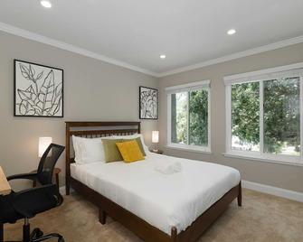 # Marbella Lane - Blissful 4BR Home w-Pool in SJ - San Jose - Bedroom
