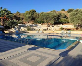 Kyriaki Hotel - Chania - Pool