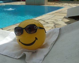 Pousada Edson - Caraguatatuba - Pool
