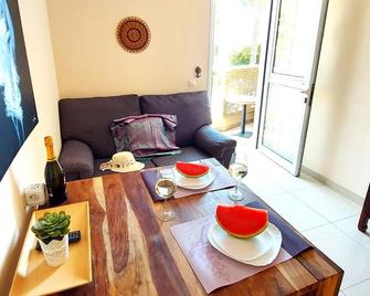 Adeje House, 1 bedroom wifi free - Adeje - Menjador