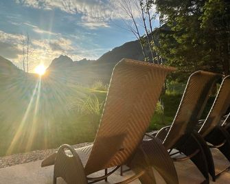 Alpin - Studios & Suites - Warth - Patio