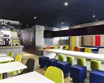 Ibis Budget Zurich Airport - Opfikon - Salle à manger