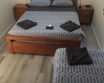 Oceanside Village - Denham - Bedroom