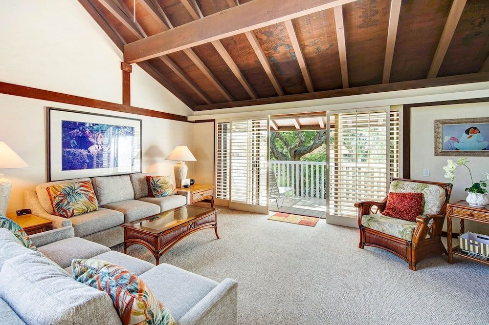 Kauai Kiahuna Plantation by Coldwell Banker Island Vacations - Koloa - Living room