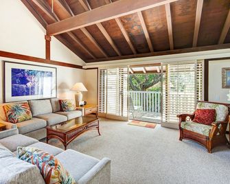 Kauai Kiahuna Plantation by Coldwell Banker Island Vacations - Koloa - Wohnzimmer