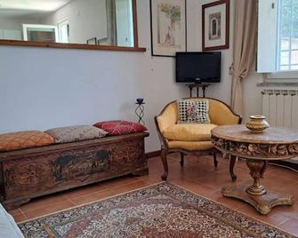 La buona sosta sulla Francigena - Formello - Sala de estar
