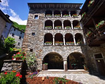 Dimora Storica Casa Vanni - Villadossola