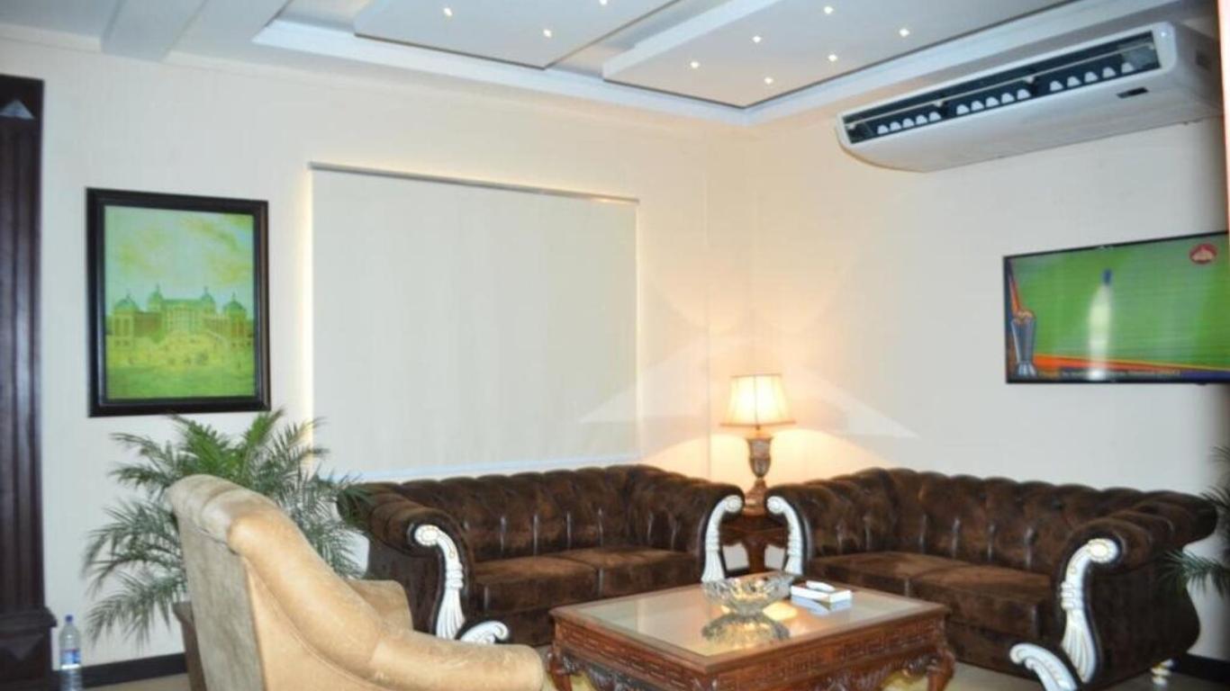 Hotel One Sukkur
