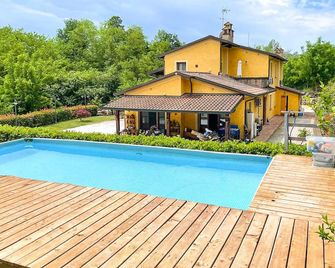 Cozy apartment in Santa Maria a Monte - Santa Maria a Monte - Piscina