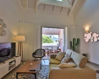 Stunning New apartment with view of Orient Bay - Marigot - Olohuone