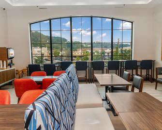 Holiday Inn Express & Suites Pittsburgh-South Side - Pittsburgh - Restaurante