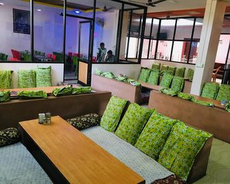 Hotel Varsha Hampi - Hampi