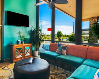 Best Western The Oasis at Joplin - Joplin - Ruang tamu
