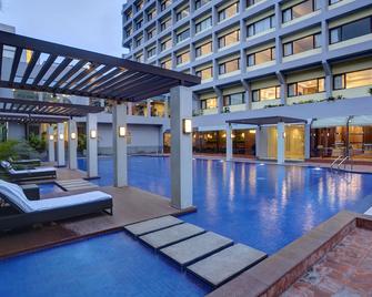Dolphin Hotel - Visakhapatnam - Pool