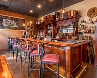 Comfort Suites Downtown Carlisle - Carlisle - Bar