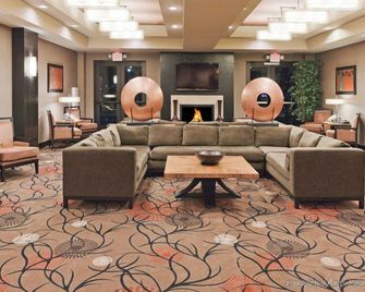 Holiday Inn & Suites Tulsa South By IHG - Tulsa - Sala de estar