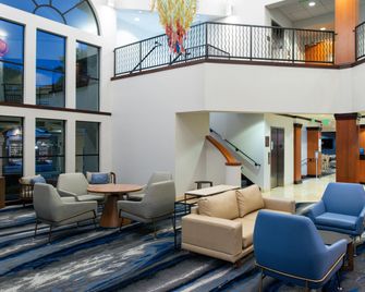 Fairfield Inn & Suites by Marriott Santa Cruz - Capitola - Capitola - Salónek