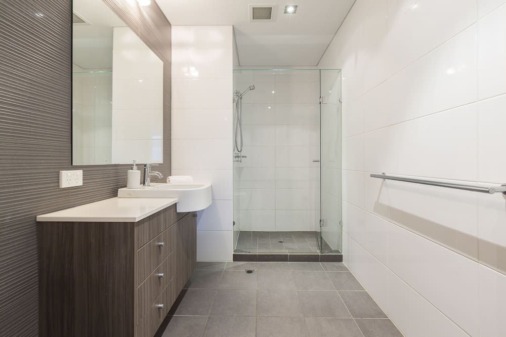 Gallery Serviced Apartments - Fremantle - Bathroom