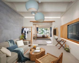 Tang House - Wanning