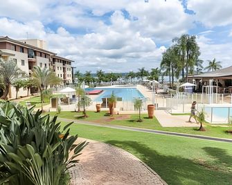 360 Hotel Life Resort by Ozped - Brasília - Pool