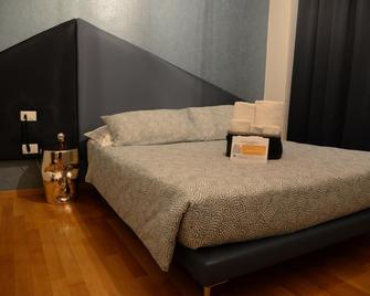 Bed & Breakfast Trento - Trento - Phòng ngủ