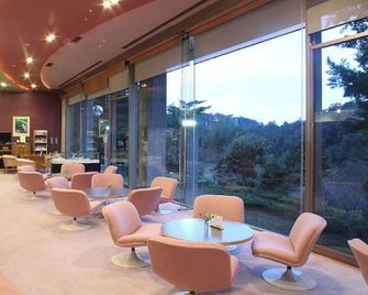 Hotel Sakushu Musashi - Mimasaka - Salónek