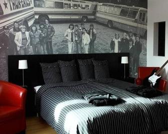 Kinna Stadshotell - Kinna - Bedroom