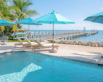 Midnight Runner by Florida Keys Luxury Rentals - Tavernier - Piscina