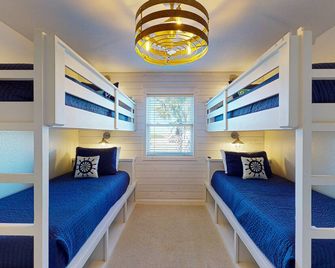 PP719 Boardwalk to Beach, Golf Cart Access - Port Aransas - Sovrum