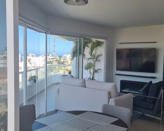 Nice and Modern apartment, very close to Playa Blanca-Punta Hermosa - Punta Hermosa - Salon