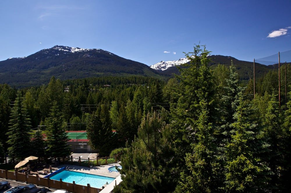 Tantalus Resort Lodge - Whistler