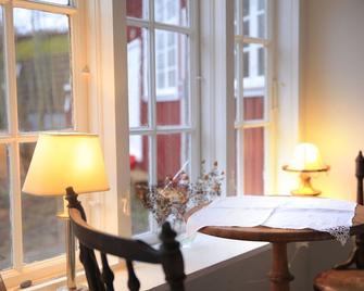 Mormors Bakeri Bed & Breakfast - Asarum - Essbereich