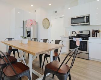 Ev Charger Ready Grandeur Abode 4b2.5b - Torrance - Dining room