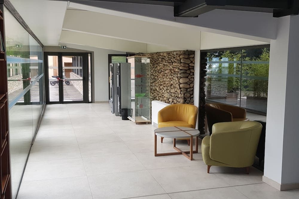 Castel Vecchio - אז'אקסיו - לובי