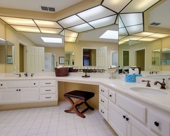Golf Resort Getaway with Pool Access in Palm Desert - Palm Desert