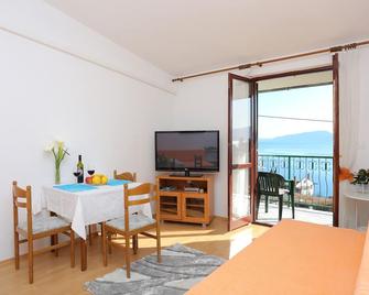 Apartments by the sea Podaca, Makarska - 11588 - Podaca - Dining room
