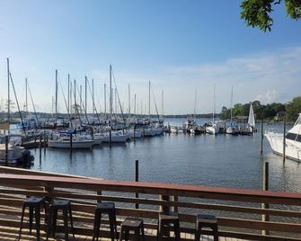 Lovely Bluewater Bay 1 Bedroom Condo near Bluewater Bay Marina and Destin Island - Niceville - Outdoors view