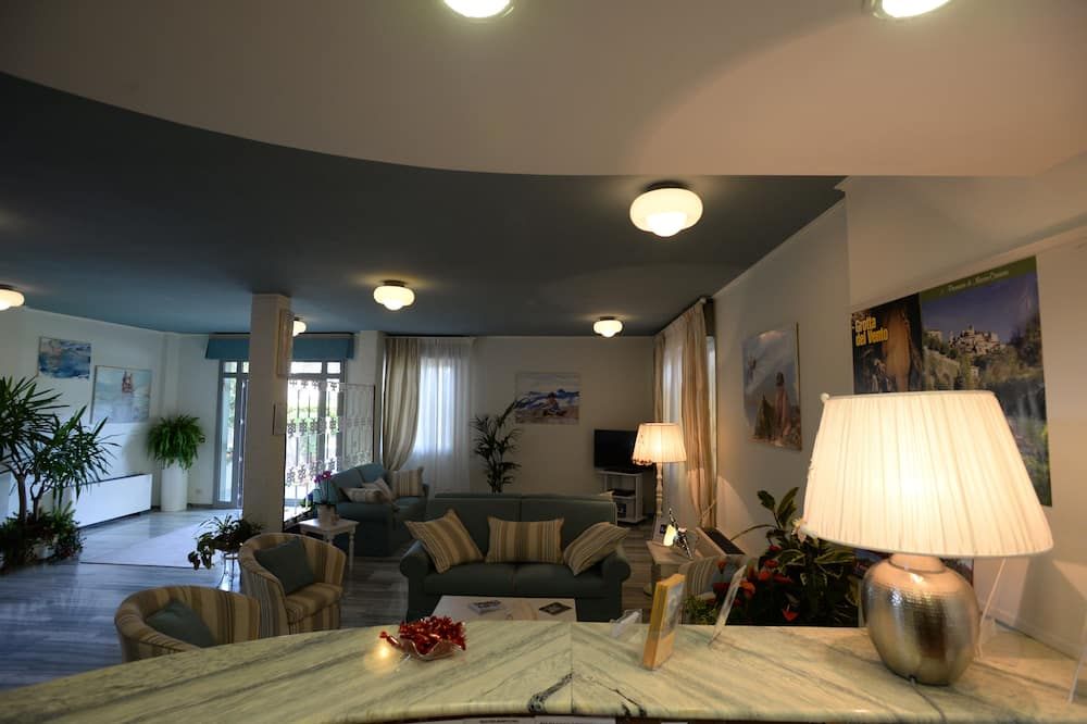 Hotel Giulio Cesare thumbnail 3