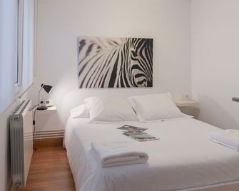 Candelario apartamentos - Candelario - Bedroom