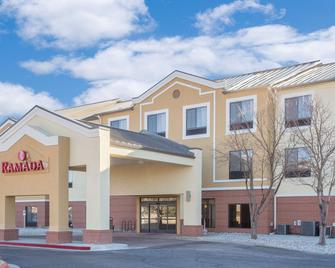 Ramada Denver International Airport - Denver - Building