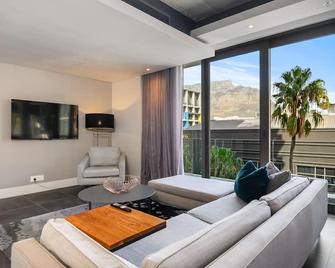 The Capital Mirage - Cape Town - Living room