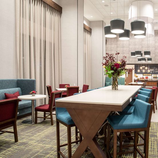 Restaurant view of Hampton Inn & Suites Watsonville