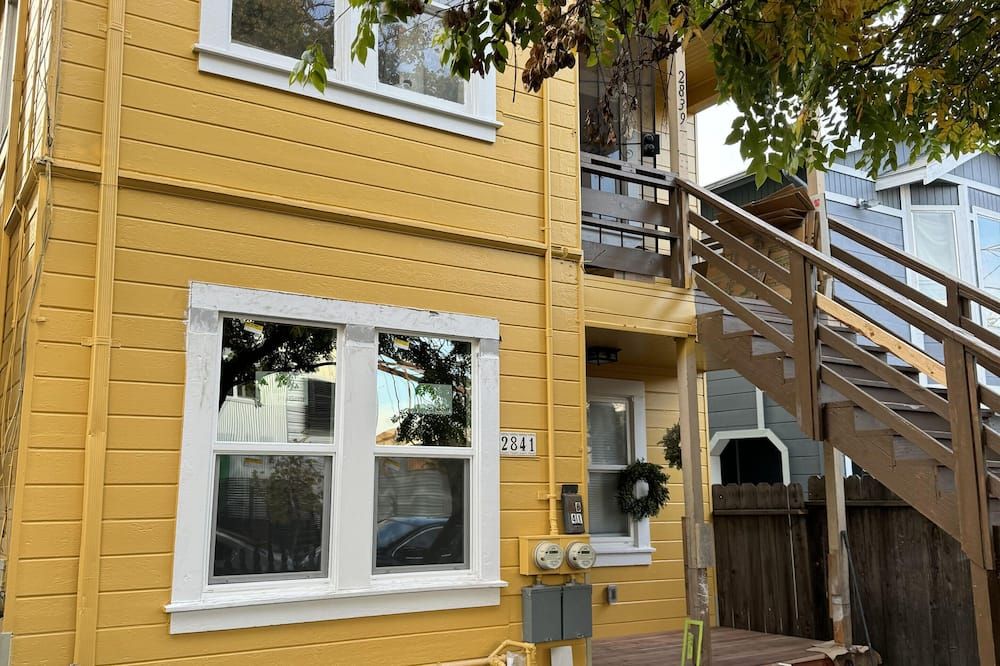 Bumblebee House - אוקלנד - בניין