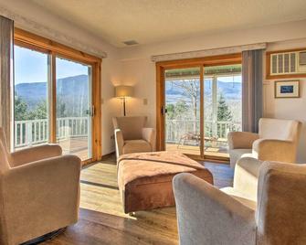 Hot Tub and Moan Mtn Views North Conway Townhouse - Conway - Wohnzimmer