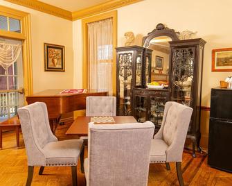 The Lafayette Inn - Easton - Essbereich