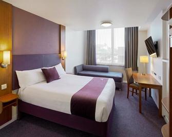 Premier Inn Marlow - Marlow - Спальня